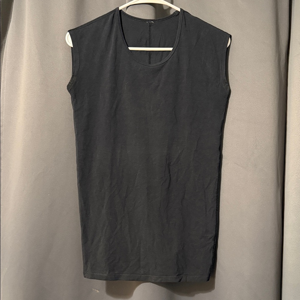 Lululemon Charcoal Sleeveless Tee